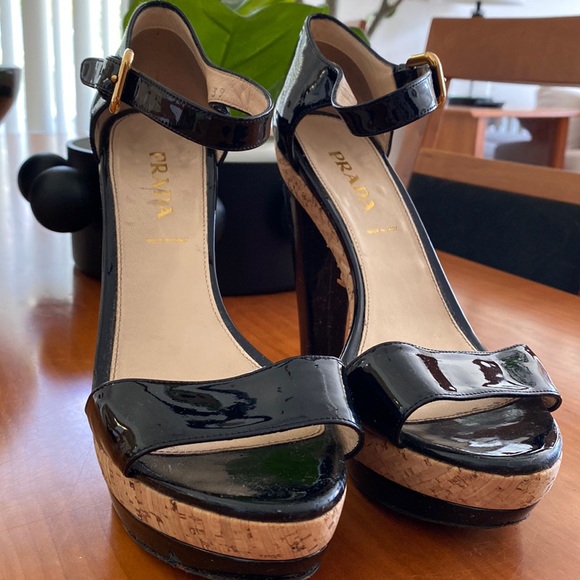 Prada - Black Patent Leather Cork Platform Heel (EU 39 / US 8.5) - Picture 3 of 13